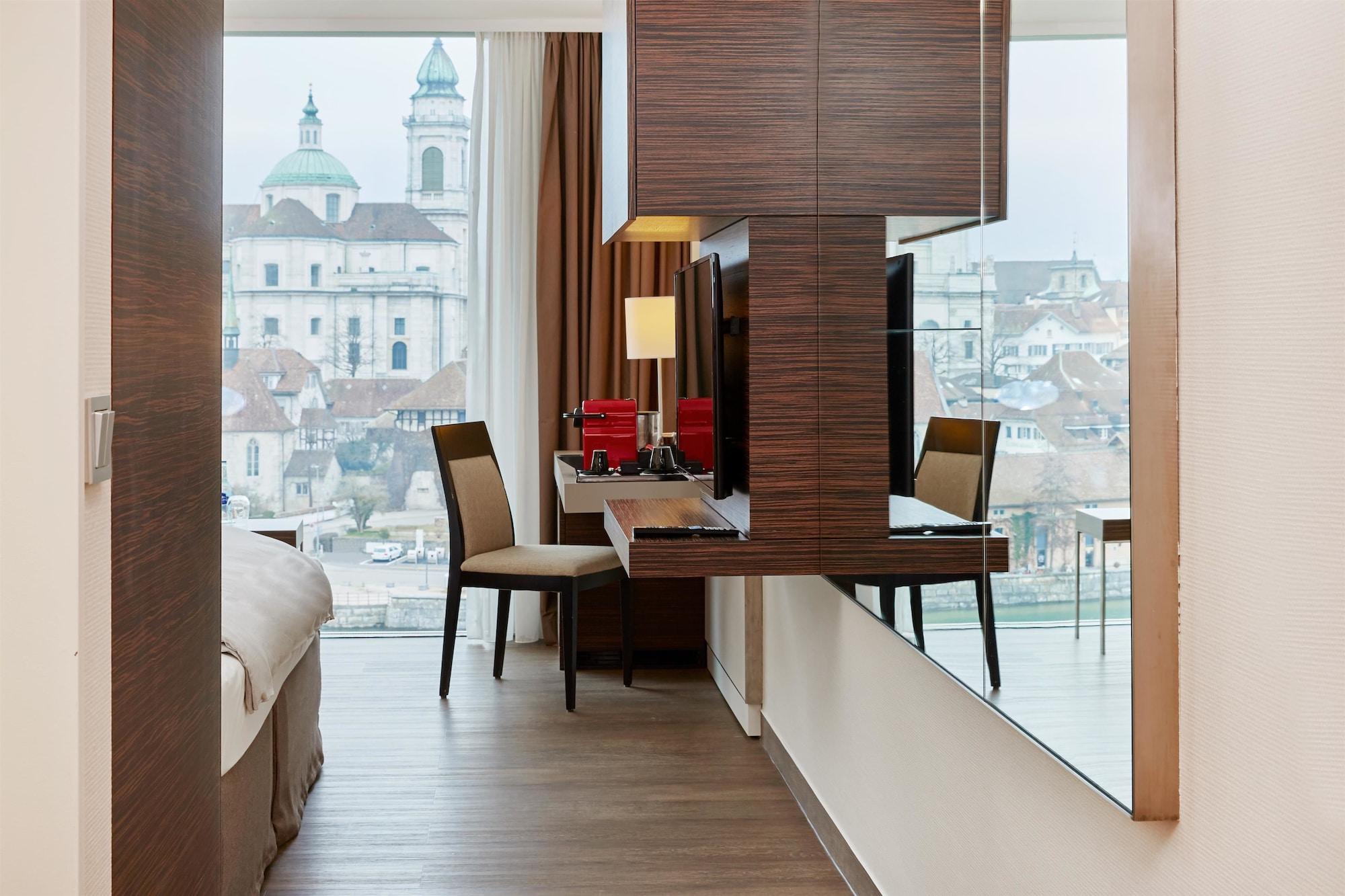 H4 Hotel ゾロトゥルン エクステリア 写真