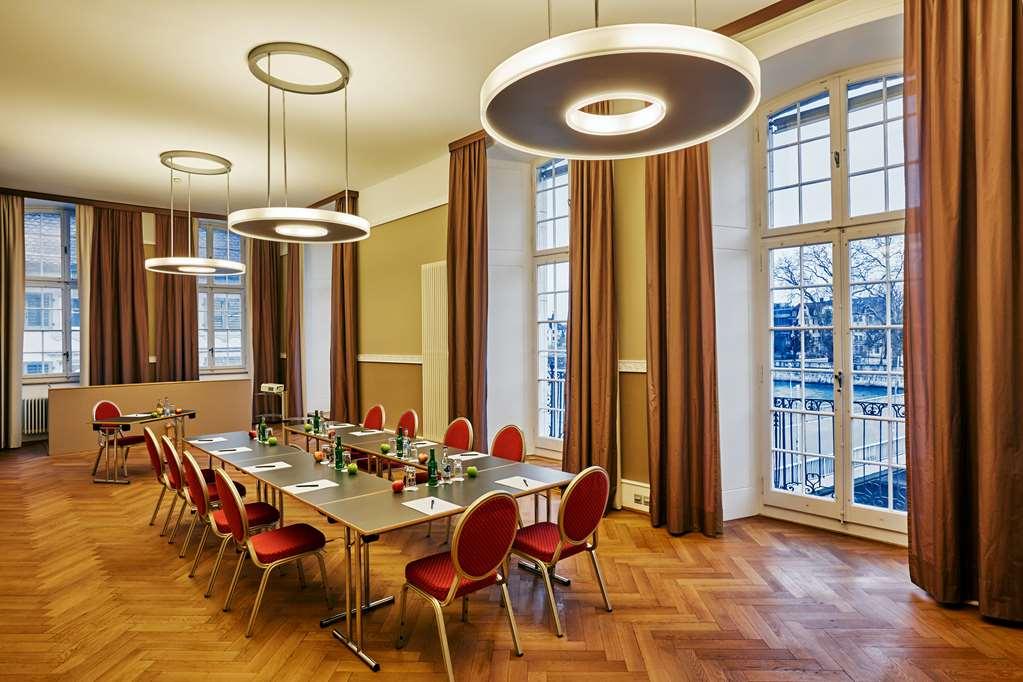 H4 Hotel ゾロトゥルン 設備 写真