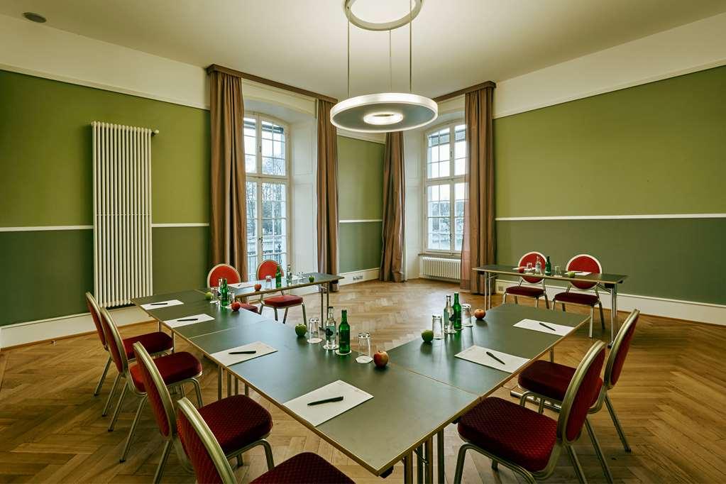 H4 Hotel ゾロトゥルン 設備 写真